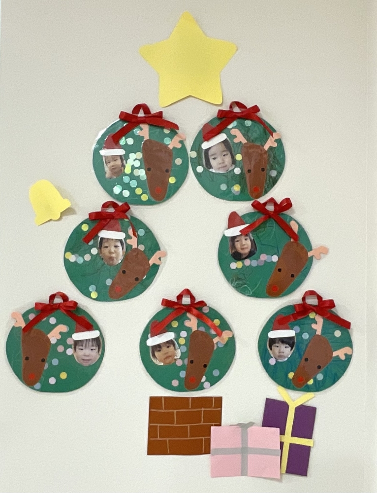 12月の壁面（みずいろ組）