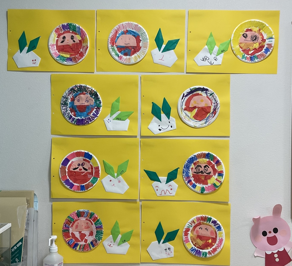 2月の壁面（みどり組）